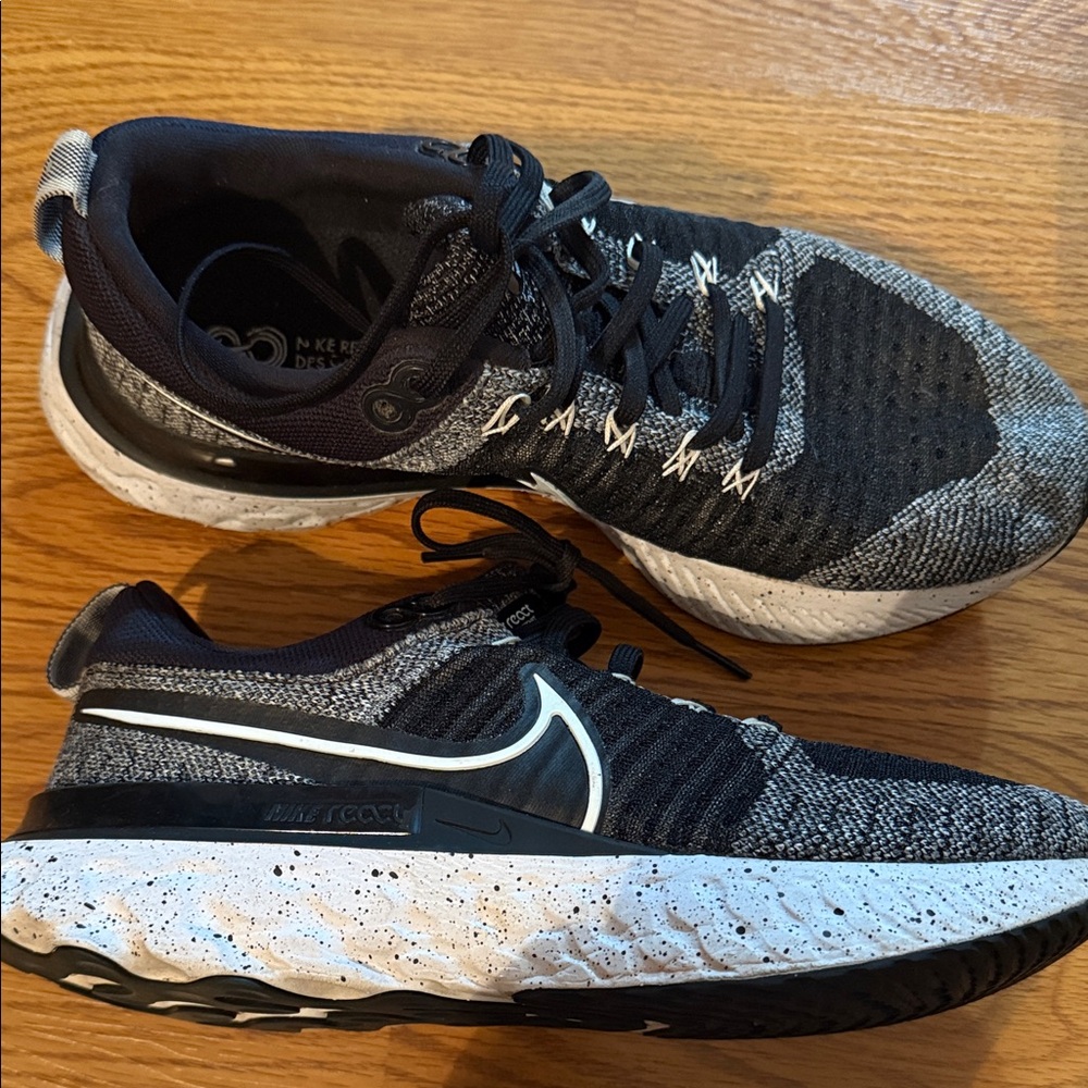 Nike React Men’s Black and Gray Knit Athletic Running Shoes